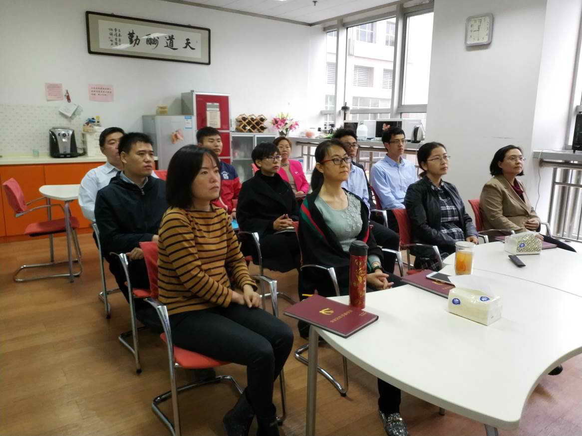 計(jì)鵬黨支部組織收看(kàn)《中國(guó)共産黨第十九次全國(guó)代表大(dà)會(huì)開(kāi)幕會(huì)》活動