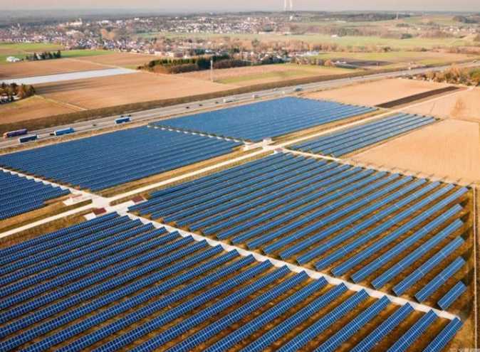 【計(jì)鵬分(fēn)享】地(dì)面光(guāng)伏電(diàn)站(zhàn)用(yòng)地(dì)問(wèn)題關注點