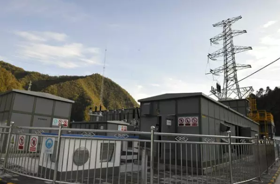 【計(jì)鵬視(shì)角】模塊化(huà)變電(diàn)站(zhàn)的(de)優點